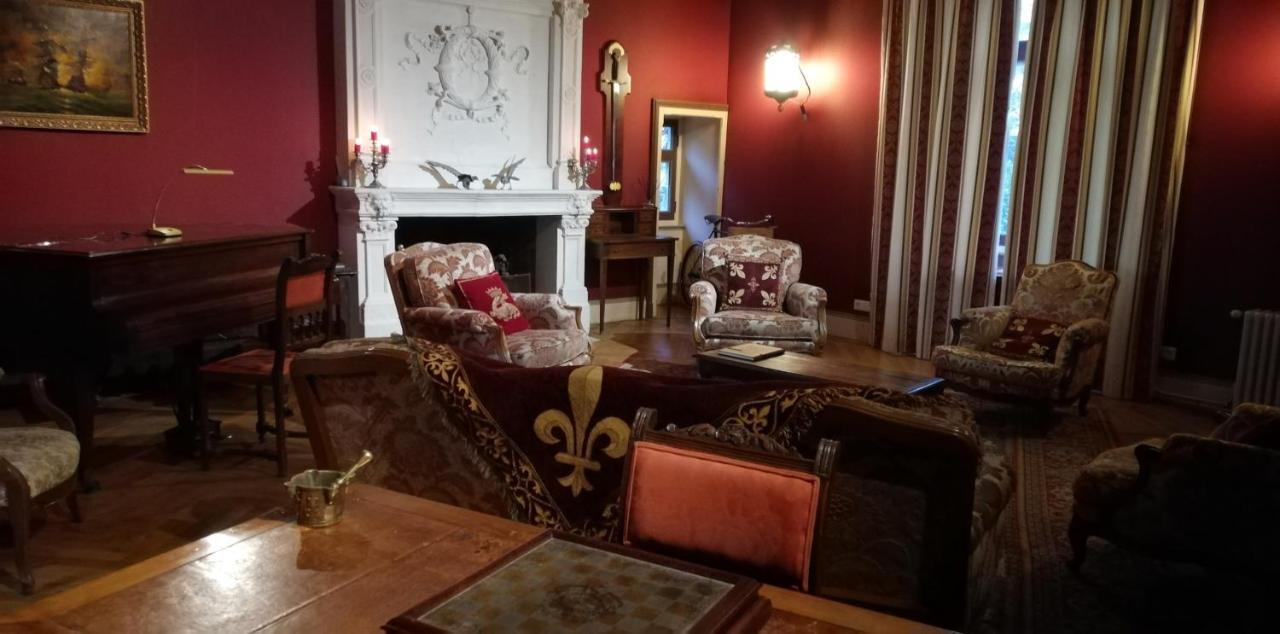 アゼ・ル・リドー マノワール ドゥ ラ トゥーシュ Bed & Breakfast エクステリア 写真