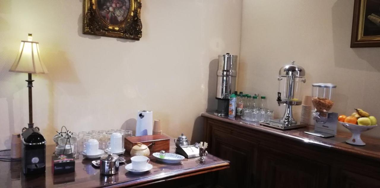 アゼ・ル・リドー マノワール ドゥ ラ トゥーシュ Bed & Breakfast エクステリア 写真